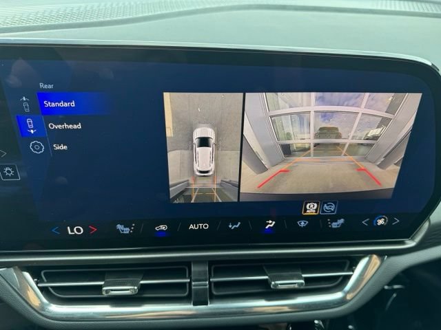 Used 2026 Chevrolet Equinox EV LT w/ Comfort Package AWD/4WD image 4