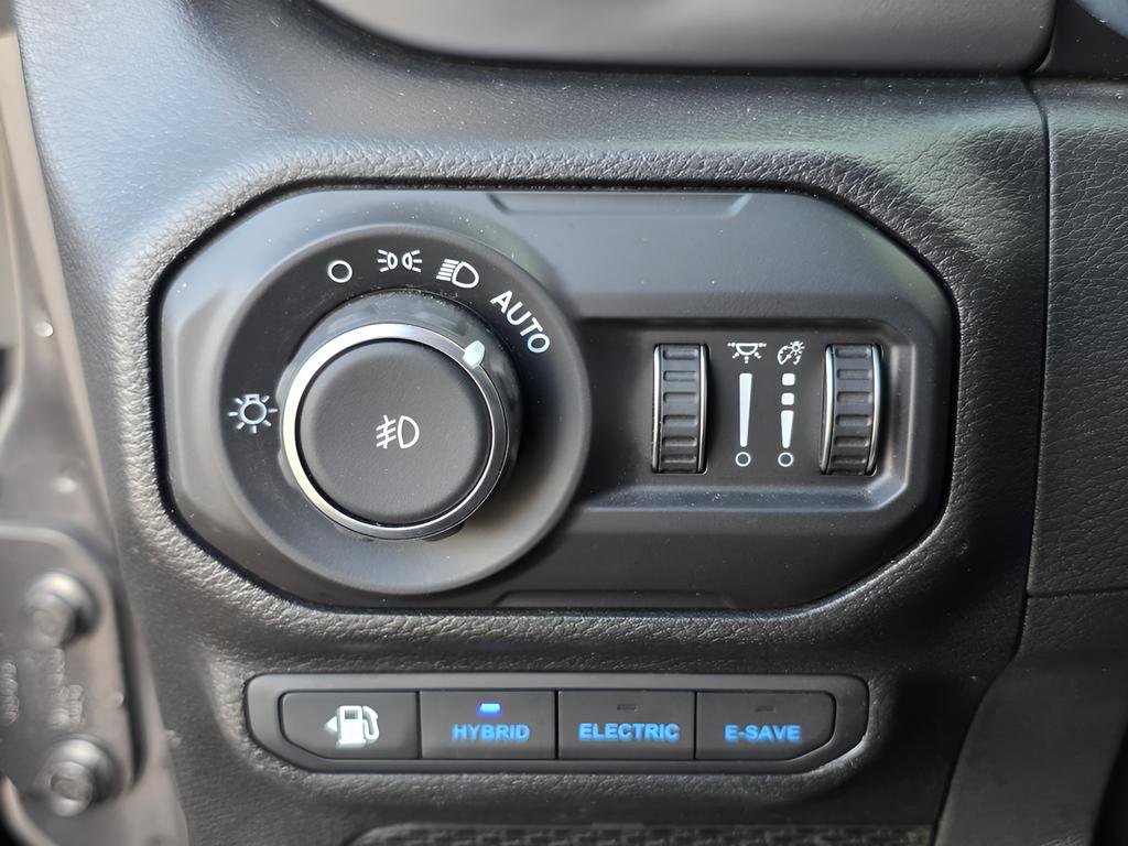 Used 2022 Jeep Wrangler Unlimited Rubicon 4xe image 24