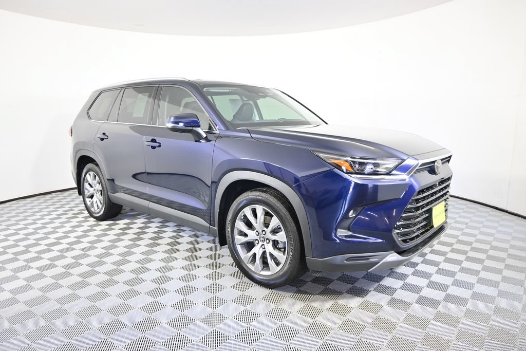 Used 2024 Toyota Grand Highlander AWD image 9