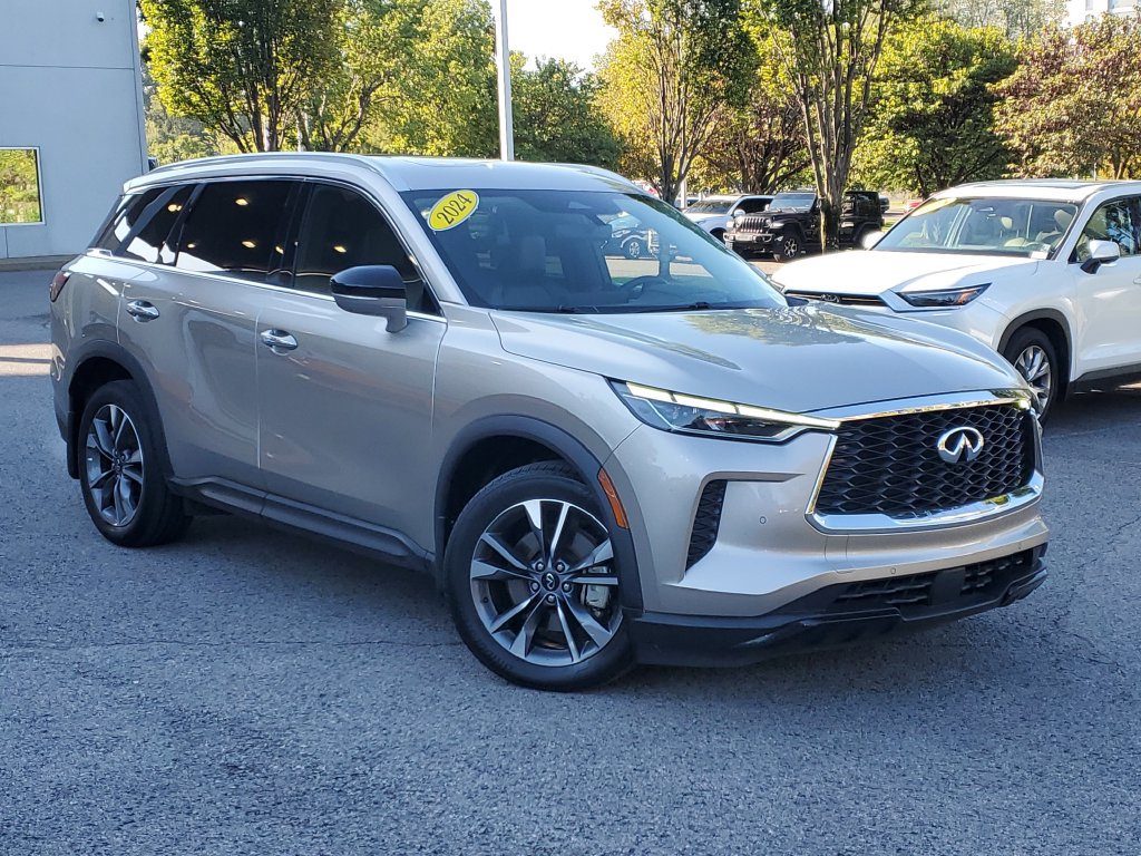 Used 2024 INFINITI QX60 Luxe w/ Vision Package FWD image 36