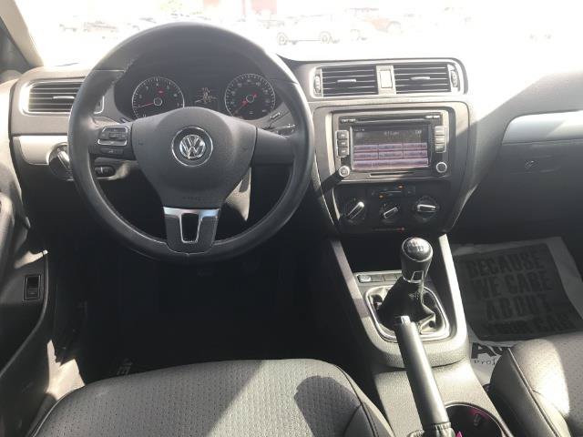 Used 2014 Volkswagen Jetta SE FWD image 13