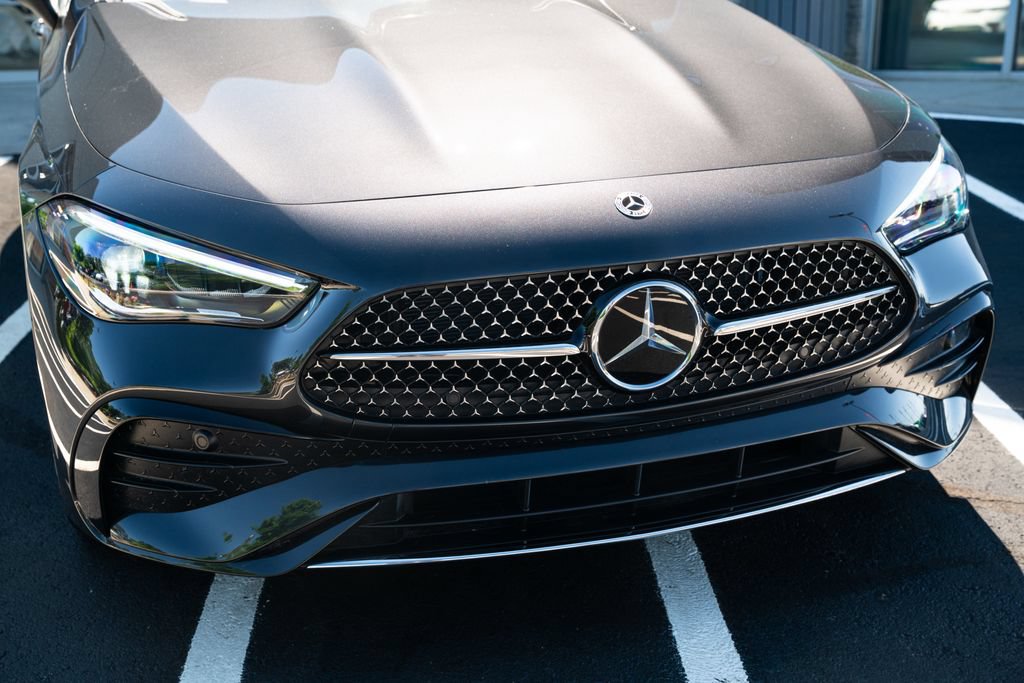 Used 2024 Mercedes-Benz CLE 300 4MATIC Coupe image 5