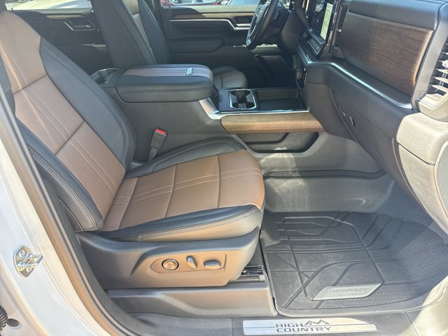 Used 2026 Chevrolet Silverado 3500 High Country w/ High Country Premium Package AWD/4WD image 15