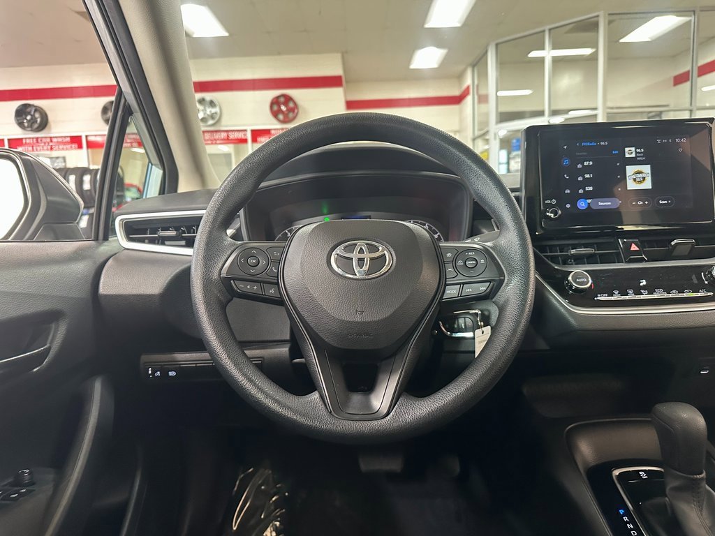 Used 2023 Toyota Corolla LE image 14