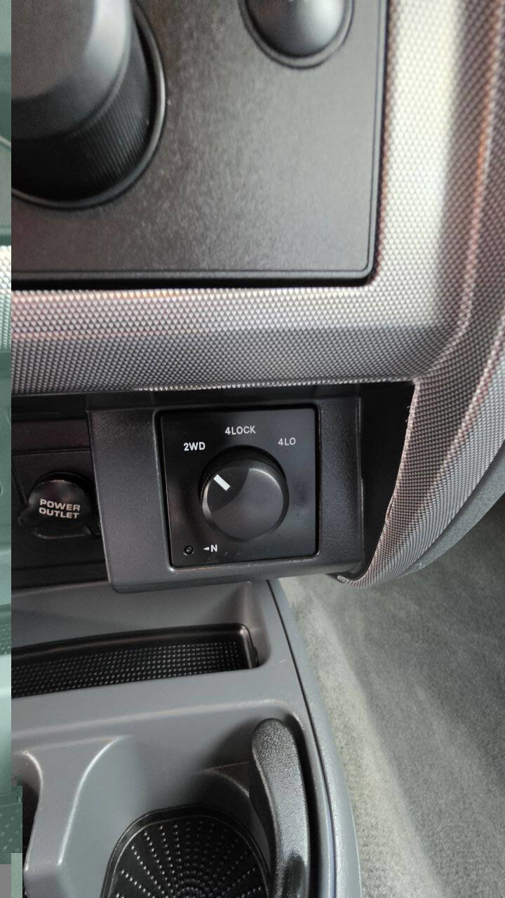 Used 2006 Dodge Dakota SLT image 11