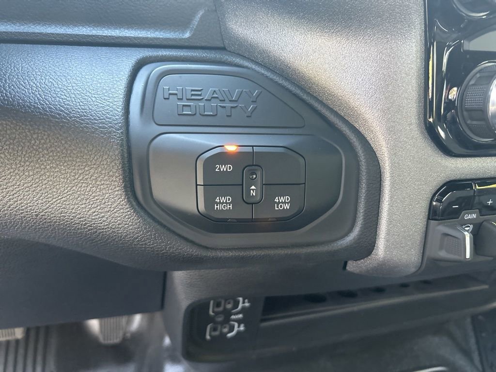 Used 2025 RAM 3500 Tradesman image 33