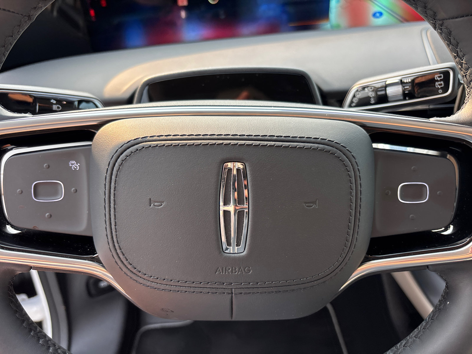 New 2026 Lincoln Nautilus Premier AWD/4WD image 16