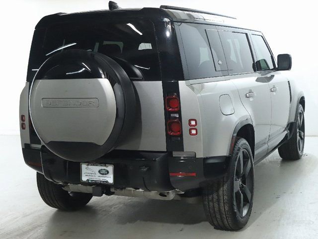 Certified 2024 Land Rover Defender 110 X-Dynamic SE image 9