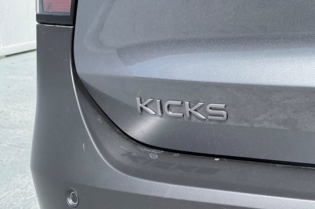 New 2025 Nissan Kicks SV w/ Illumination Package AWD/4WD image 6