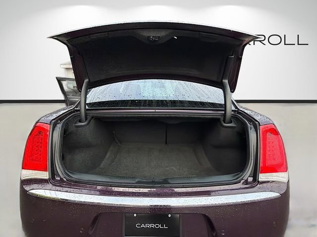 Used 2021 Chrysler 300 Touring RWD image 12