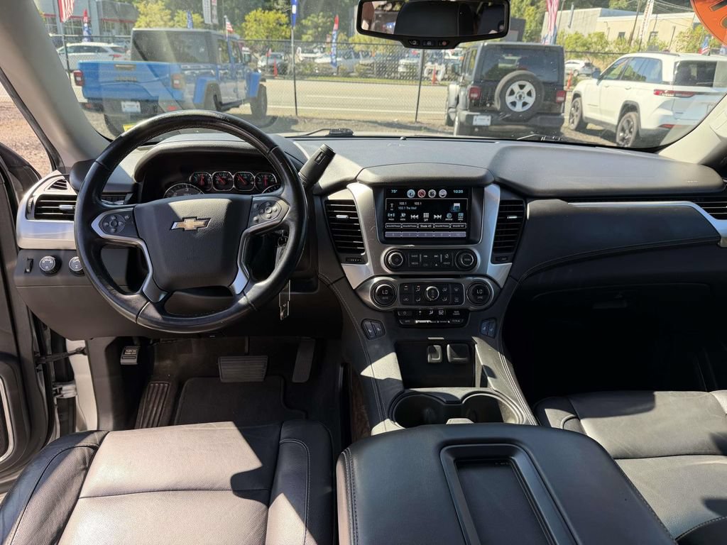 Used 2018 Chevrolet Suburban LT AWD/4WD image 21
