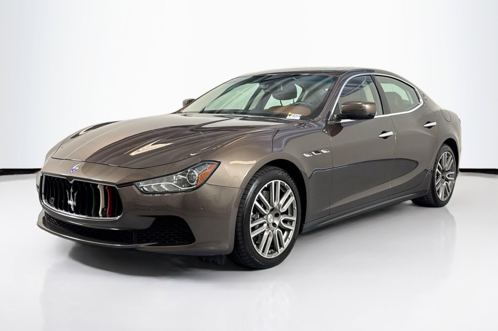 Used 2016 Maserati Ghibli S RWD image 1