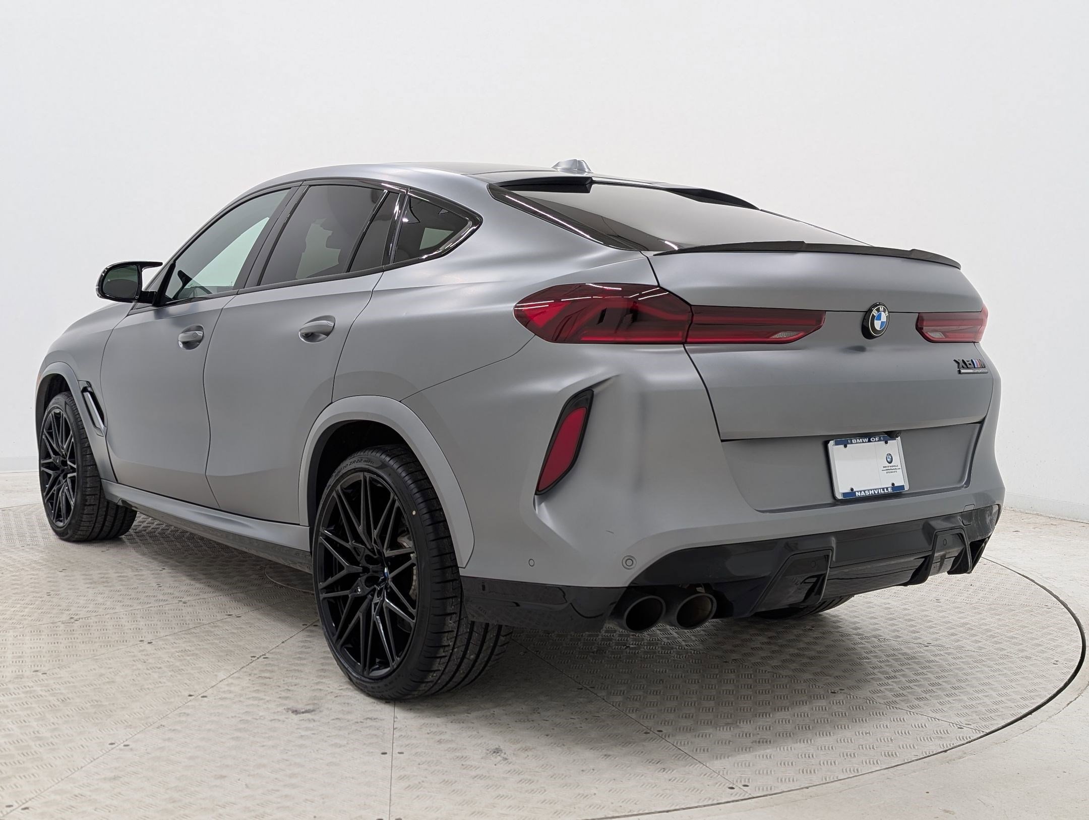 Certified 2024 BMW X6 M Competition w/ Executive Package image 3