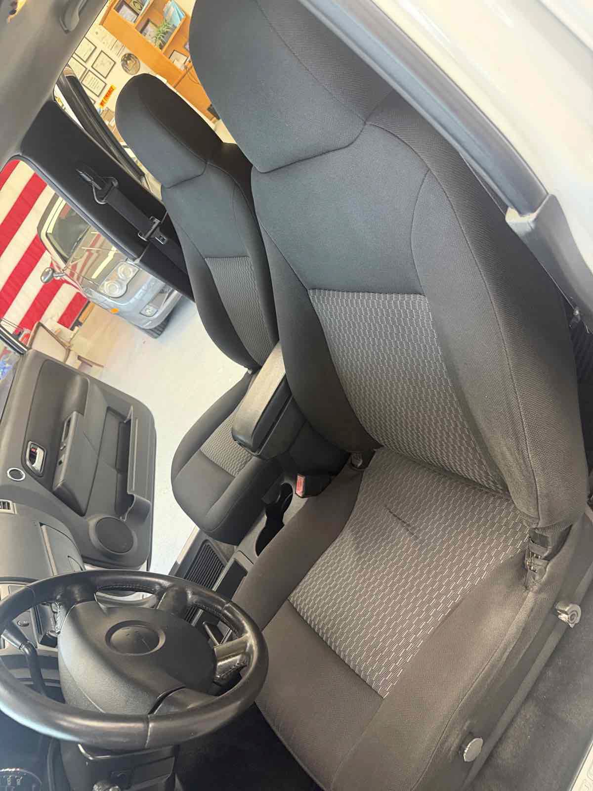 Used 2010 Chevrolet Colorado LT RWD image 18