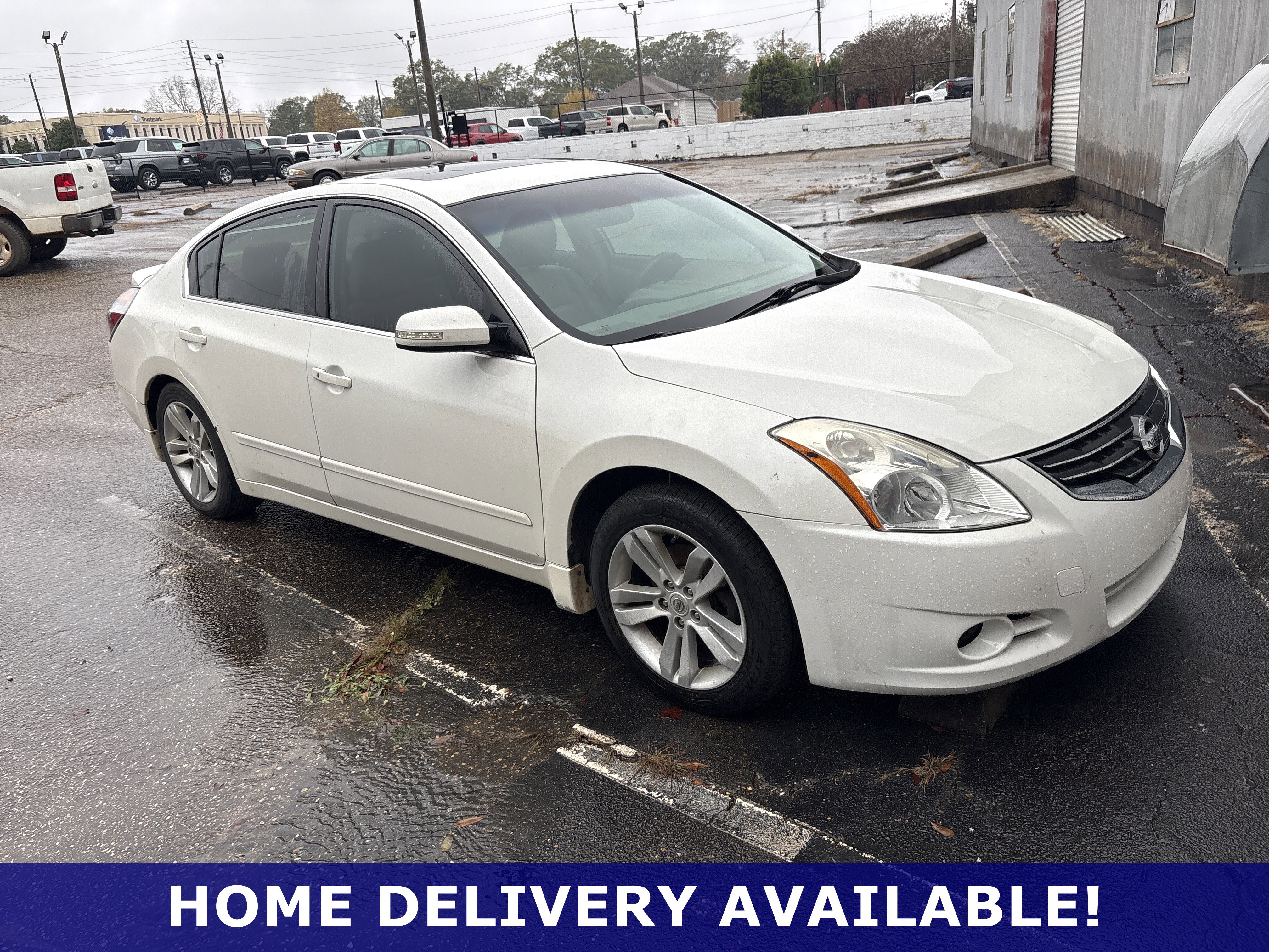 Used 2012 Nissan Altima 3.5 SR w/ Sport Pkg image 1