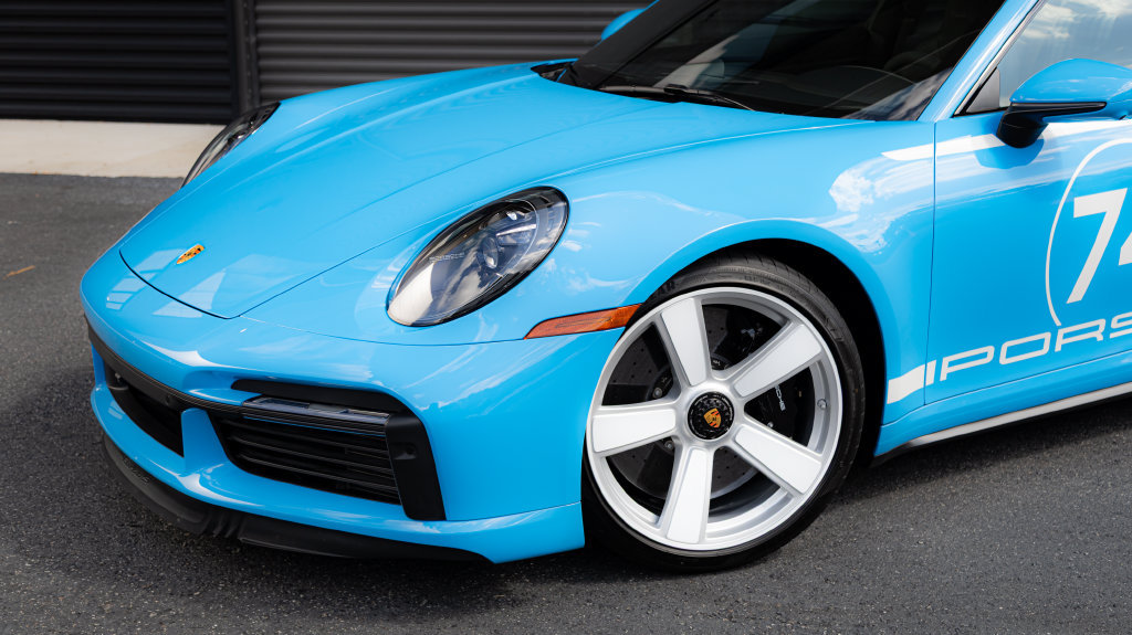 Used 2025 Porsche 911 Turbo S AWD/4WD image 2