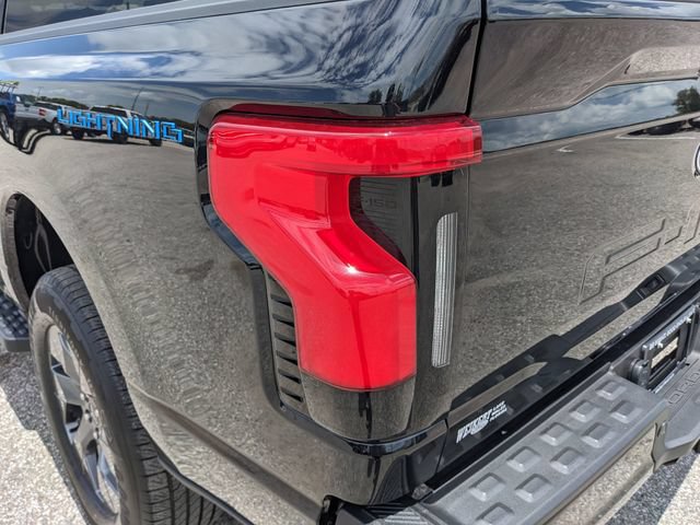 Used 2025 Ford F150 Lightning Flash AWD/4WD image 12