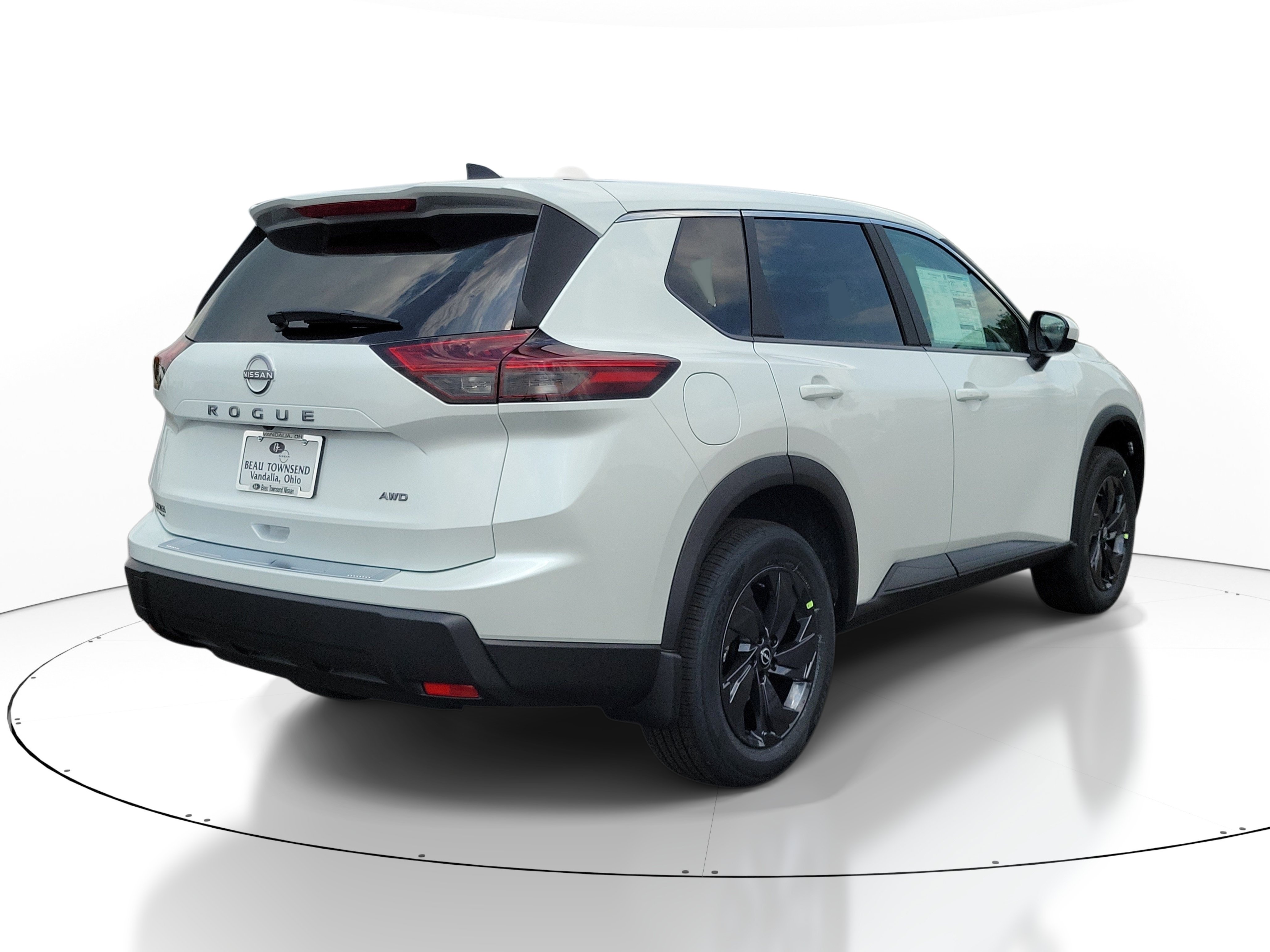 New 2026 Nissan Rogue SV w/ Cold Weather Package AWD/4WD image 4