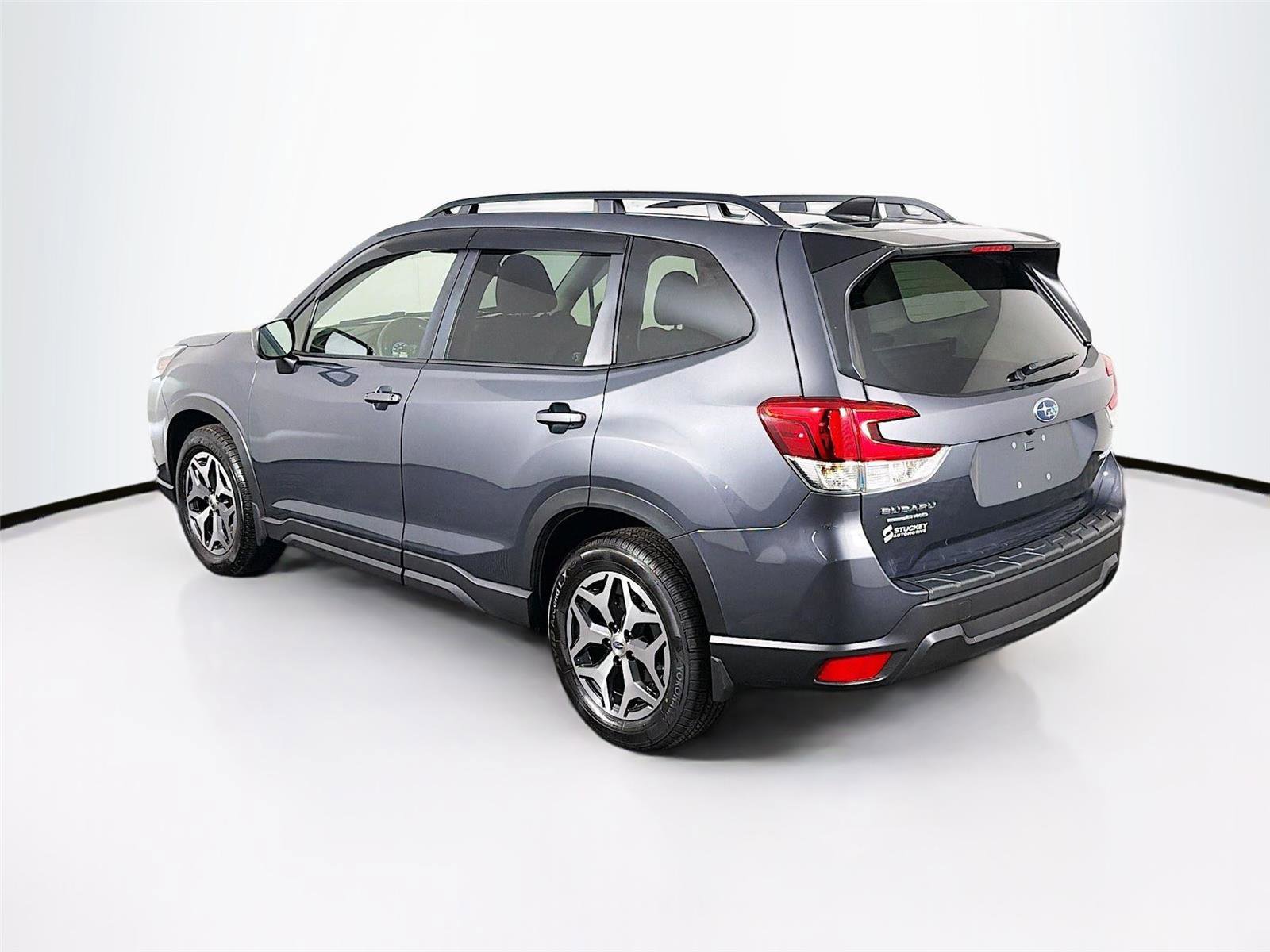Used 2024 Subaru Forester Premium AWD/4WD image 5