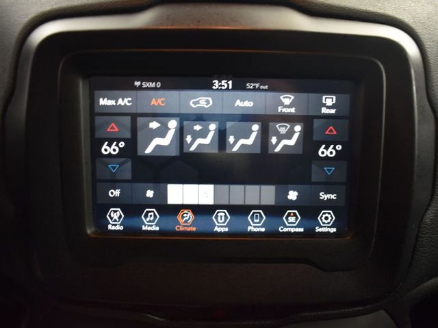 Used 2018 Jeep Renegade Latitude image 19