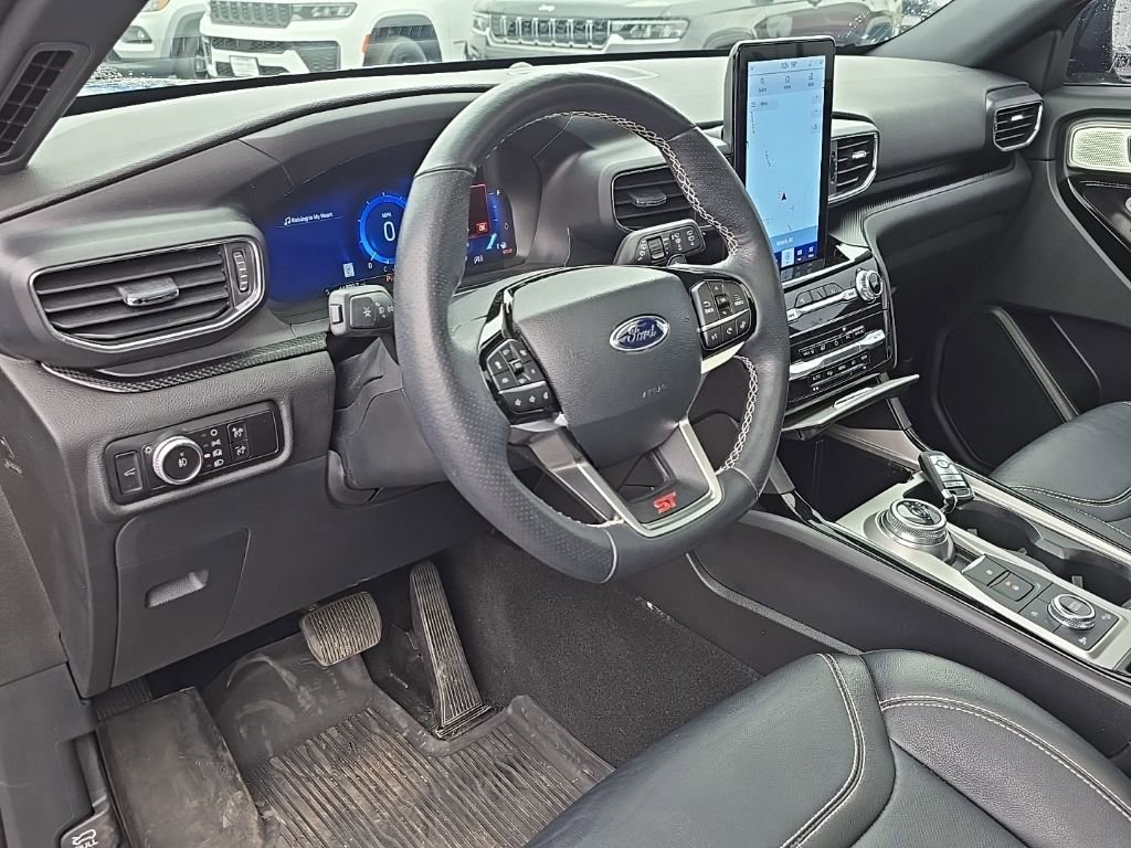 Used 2023 Ford Explorer ST w/ Equipment Group 401A AWD/4WD image 13