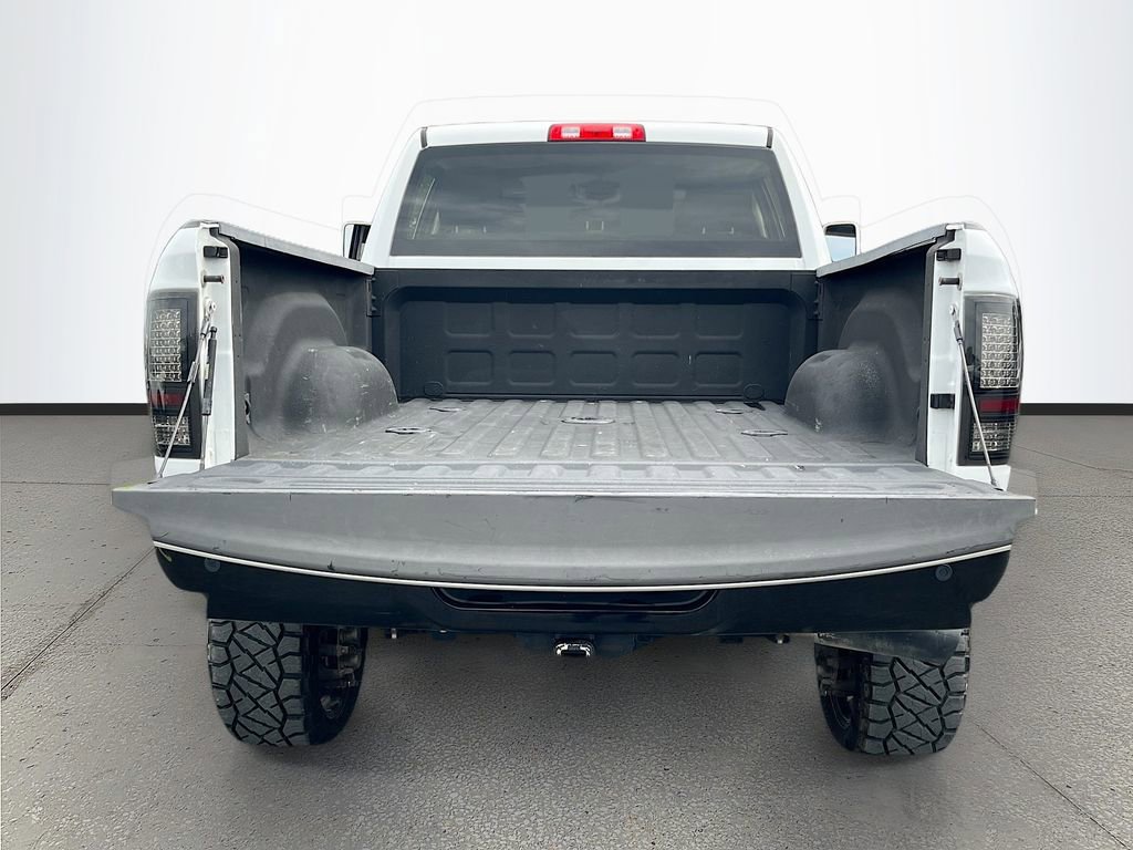 Used 2017 RAM 2500 Tradesman w/ Chrome Appearance Group AWD/4WD image 23