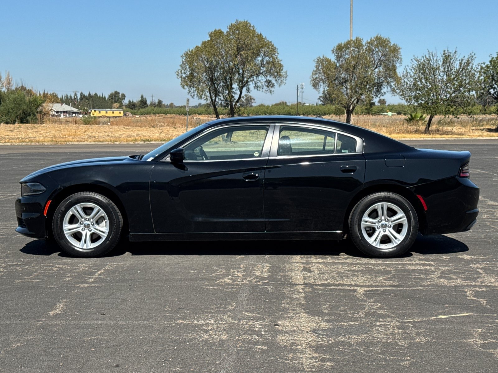 Used 2022 Dodge Charger SXT RWD image 7