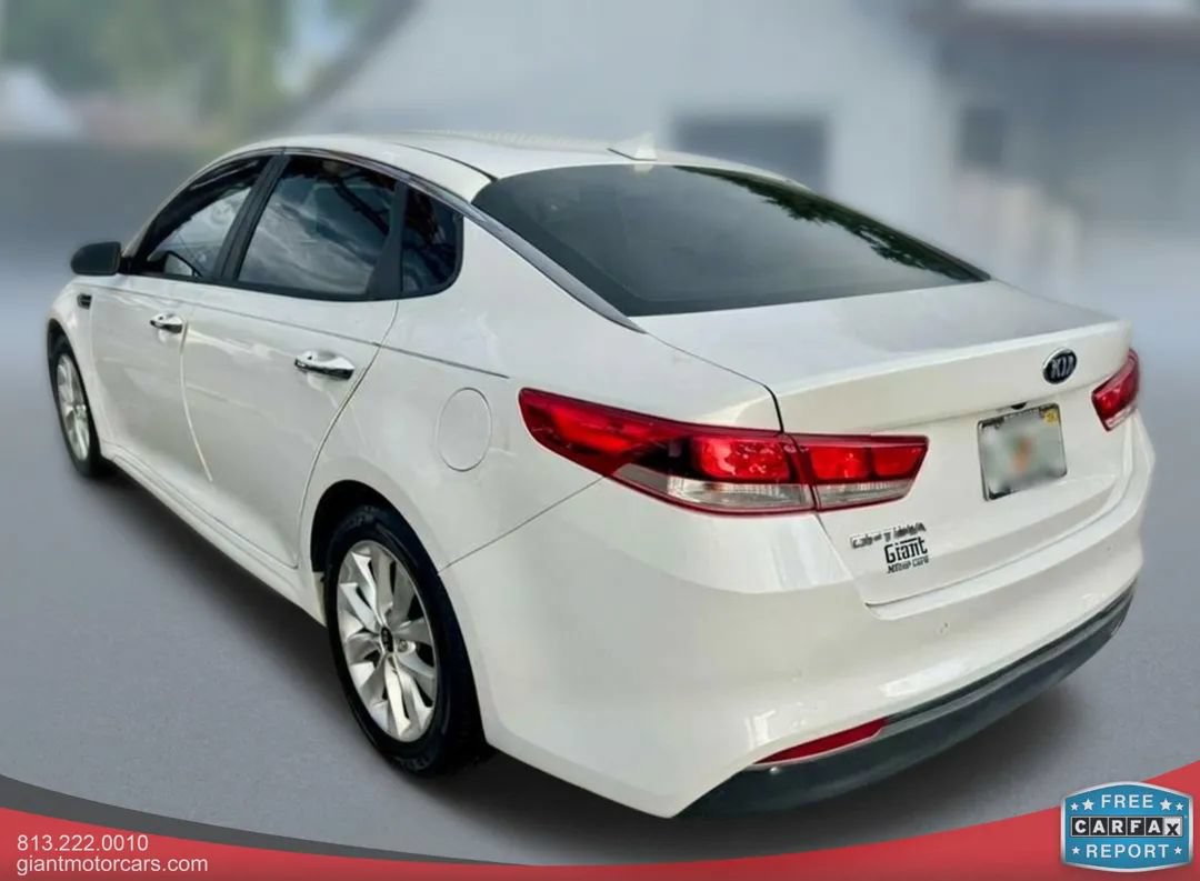 Used 2018 Kia Optima LX w/ 17" Alloy Wheels Package FWD image 7