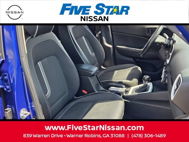 Used 2023 Nissan Rogue SV w/ SV Premium B Package FWD image 15