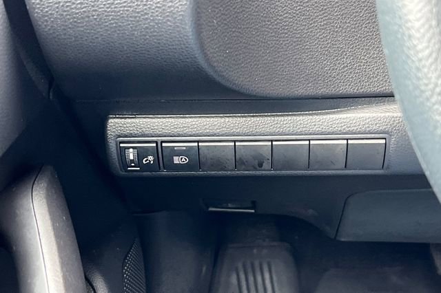 Used 2025 Toyota Corolla LE w/ LE Premium Package FWD image 36