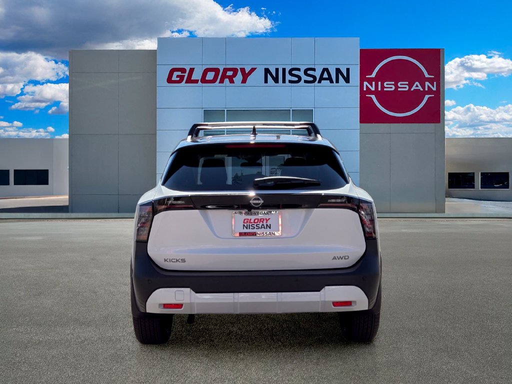 New 2027 Nissan Kicks SR AWD/4WD image 7
