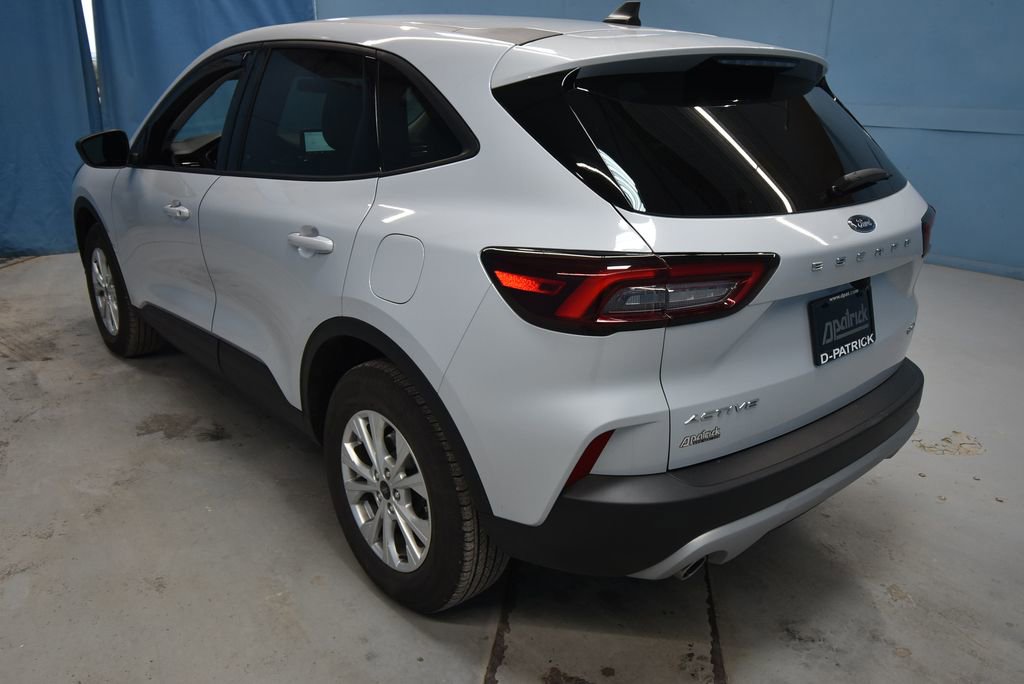 Used 2025 Ford Escape Active image 32