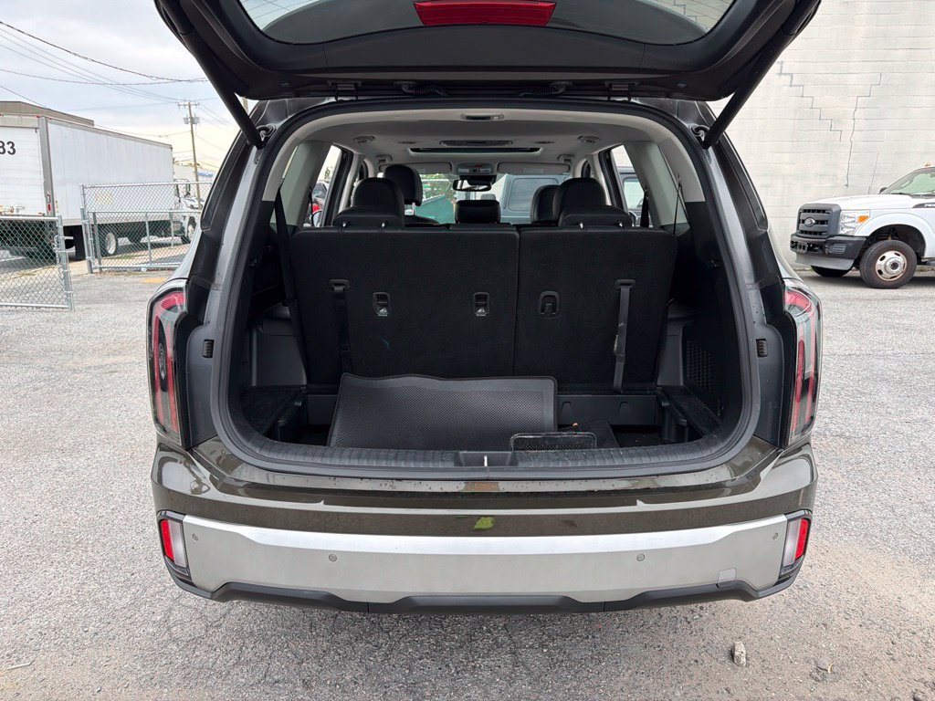 Used 2023 Kia Telluride EX AWD/4WD image 14