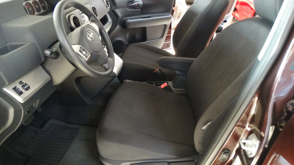 Used 2008 Scion xB image 8