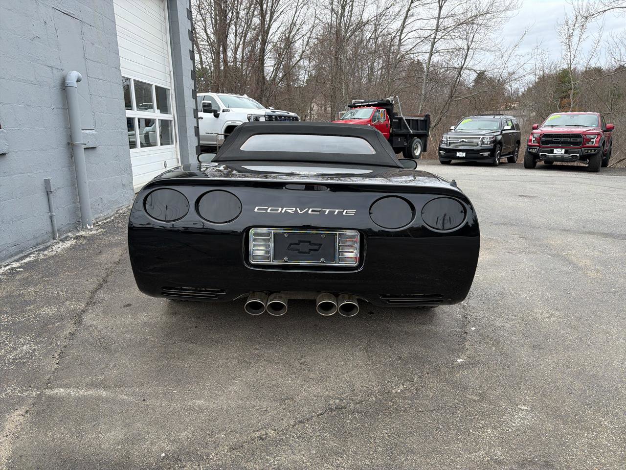 Used 2003 Chevrolet Corvette Convertible w/ Preferred Equipment Group1 RWD image 6