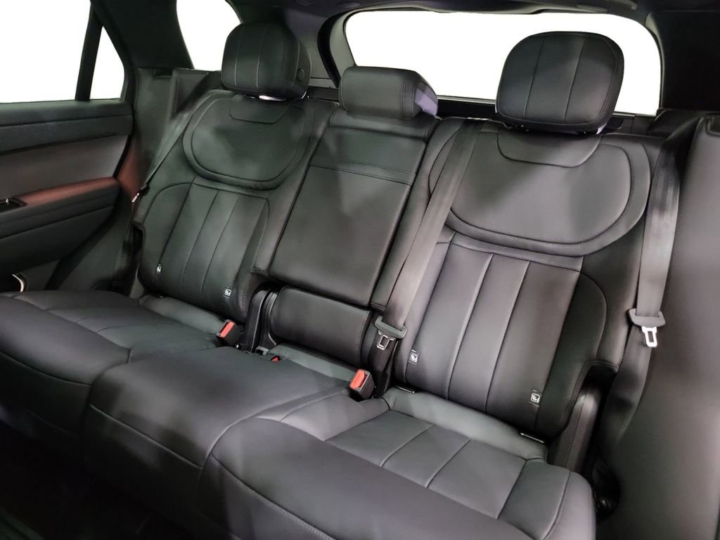 Used 2023 Land Rover Range Rover Sport SE Dynamic image 23