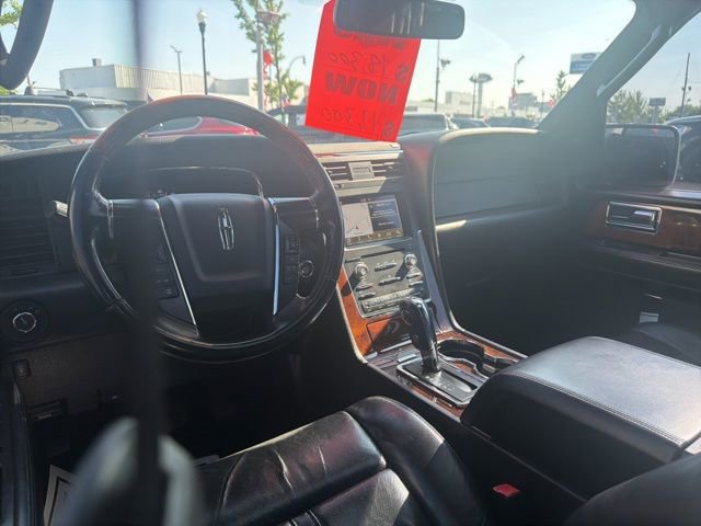 Used 2016 Lincoln Navigator Select AWD/4WD image 22