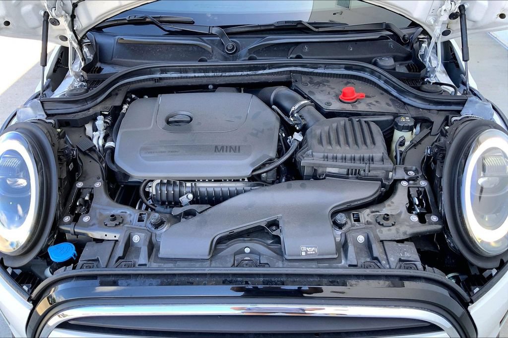 Certified 2024 MINI Cooper 4-Door Hardtop FWD image 11