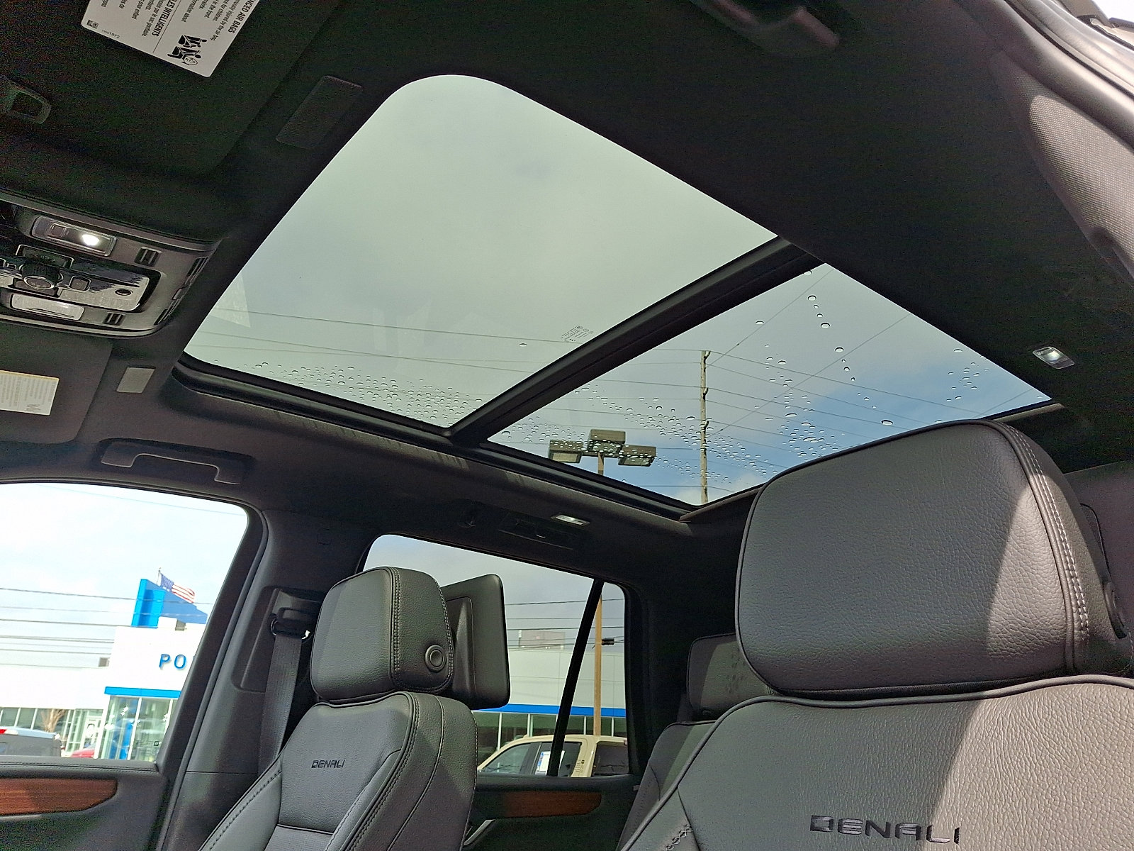 Certified 2026 GMC Yukon Denali w/ Denali Reserve Package image 16