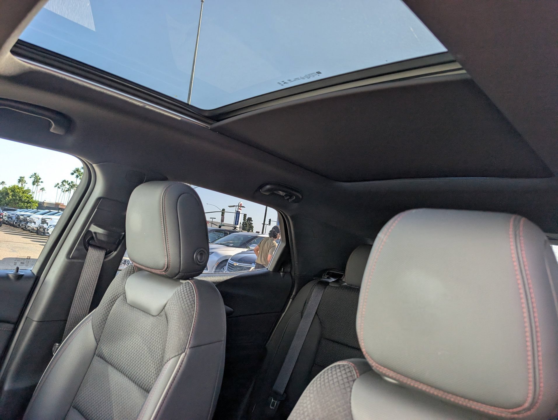 Used 2023 Chevrolet TrailBlazer RS w/ Sun and Liftgate Package FWD image 18