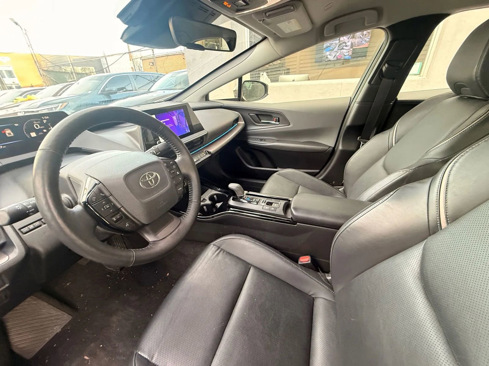 Used 2023 Toyota Prius XLE image 11