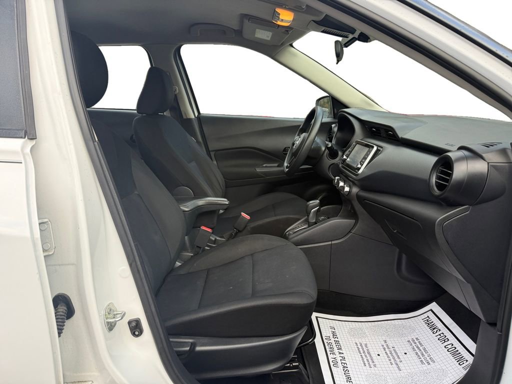 Used 2023 Nissan Kicks S image 15