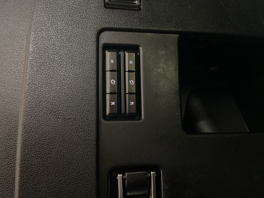 Used 2020 Lincoln Navigator L Reserve w/ Equipment Group 208A Reserve image 40