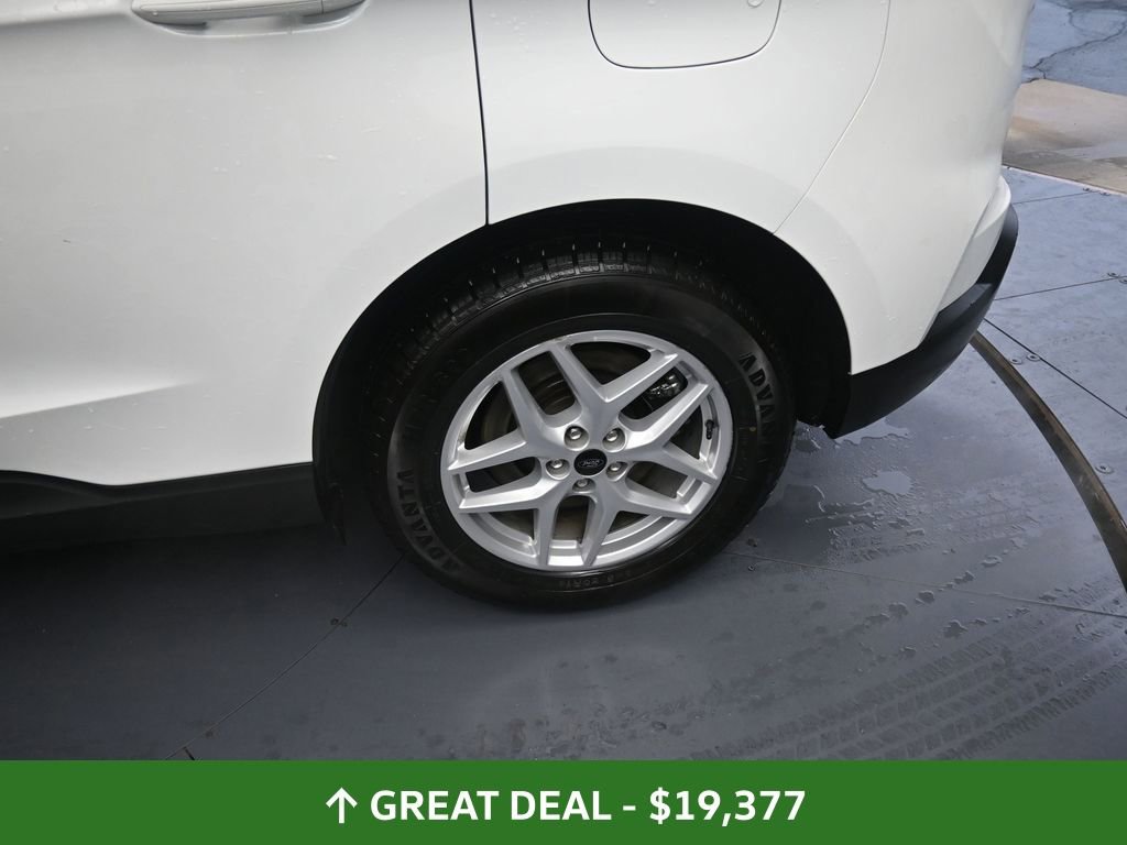 Used 2023 Ford Edge SEL image 19