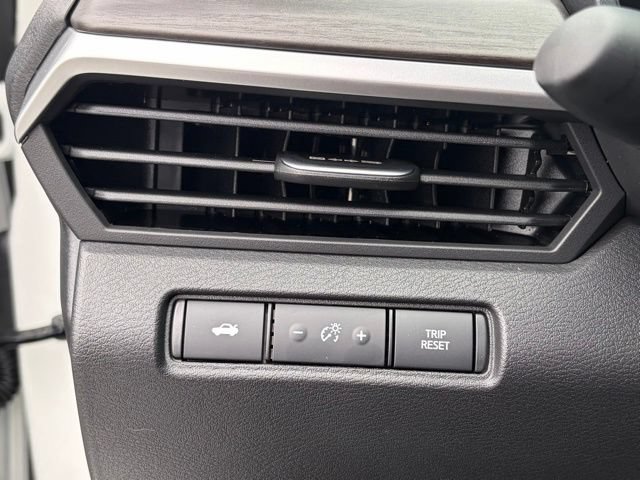 New 2026 Nissan Altima 2.5 SV FWD image 25