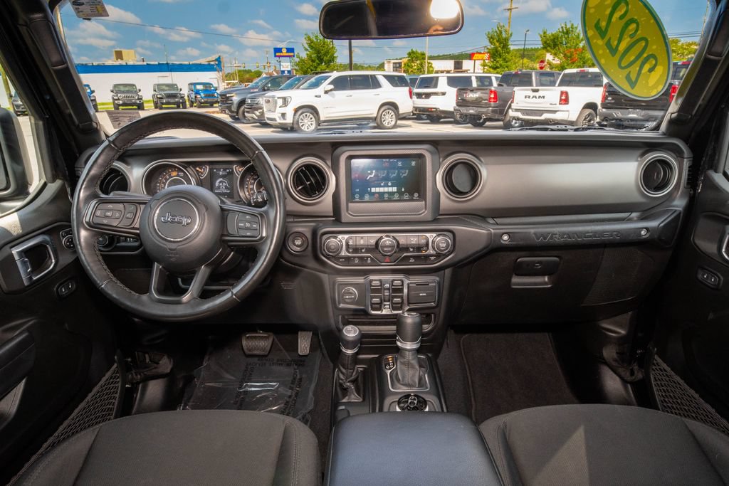 Used 2022 Jeep Wrangler Unlimited Sport AWD/4WD image 18