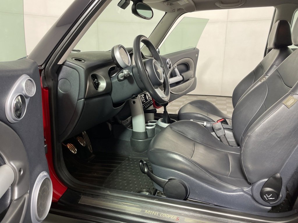 Used 2005 MINI Cooper S image 9