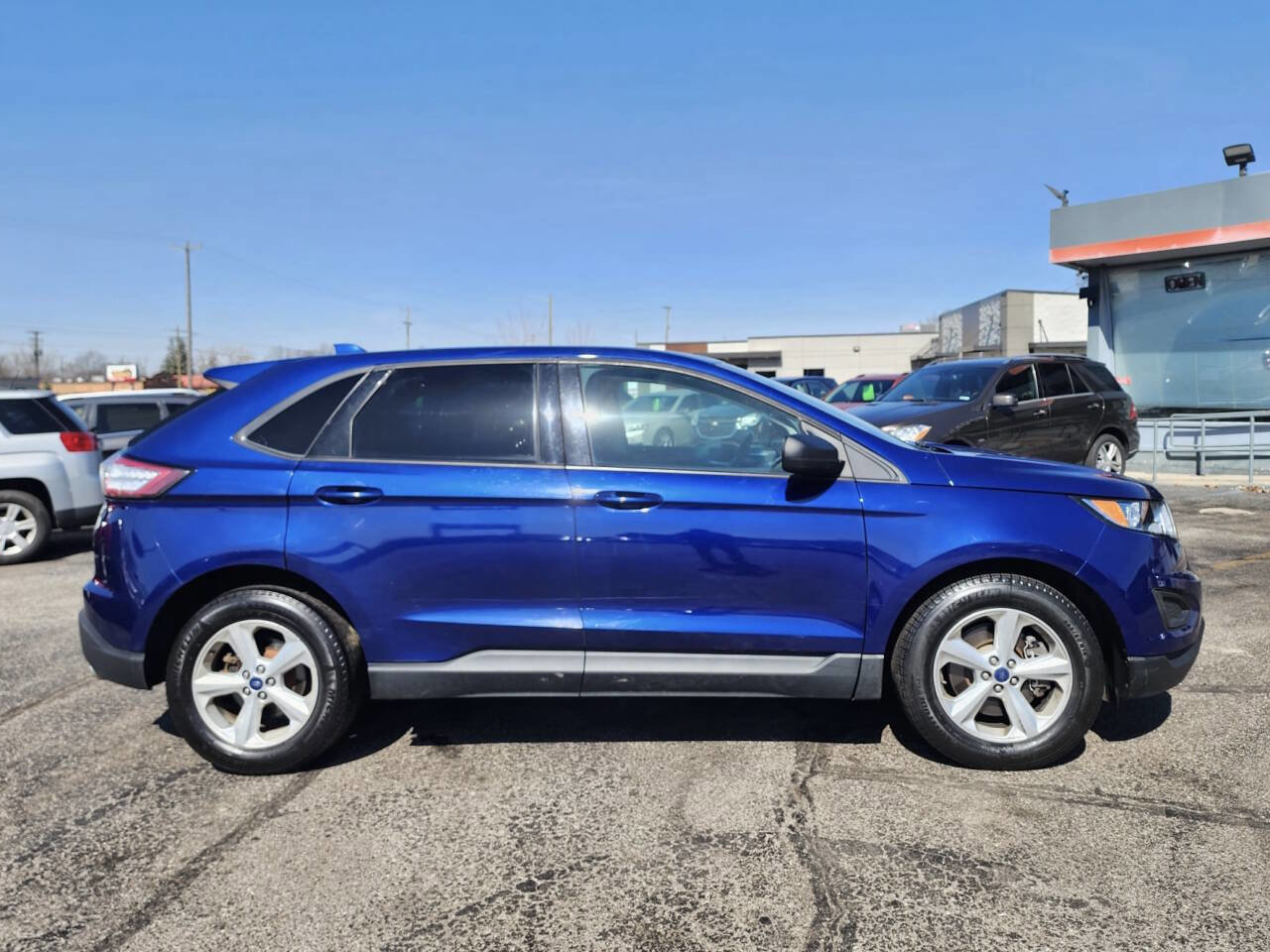 Used 2015 Ford Edge SE image 11