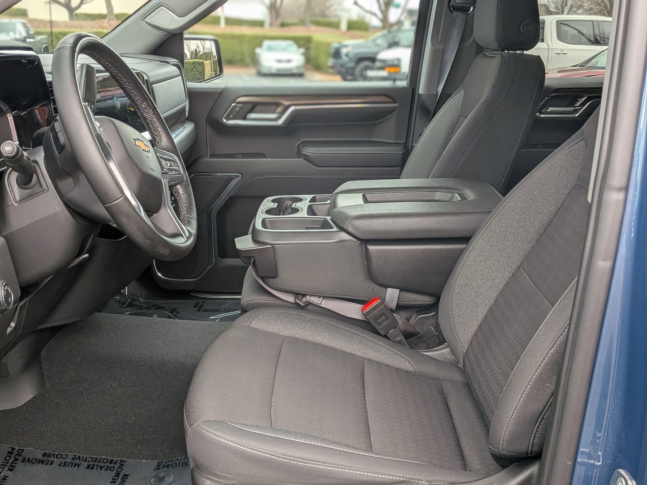 Used 2024 Chevrolet Silverado 1500 LT image 16