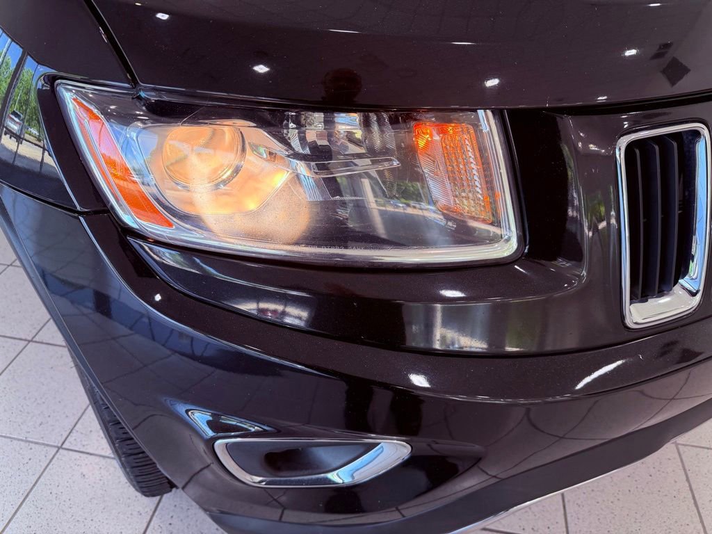 Used 2015 Jeep Grand Cherokee Limited AWD/4WD image 16